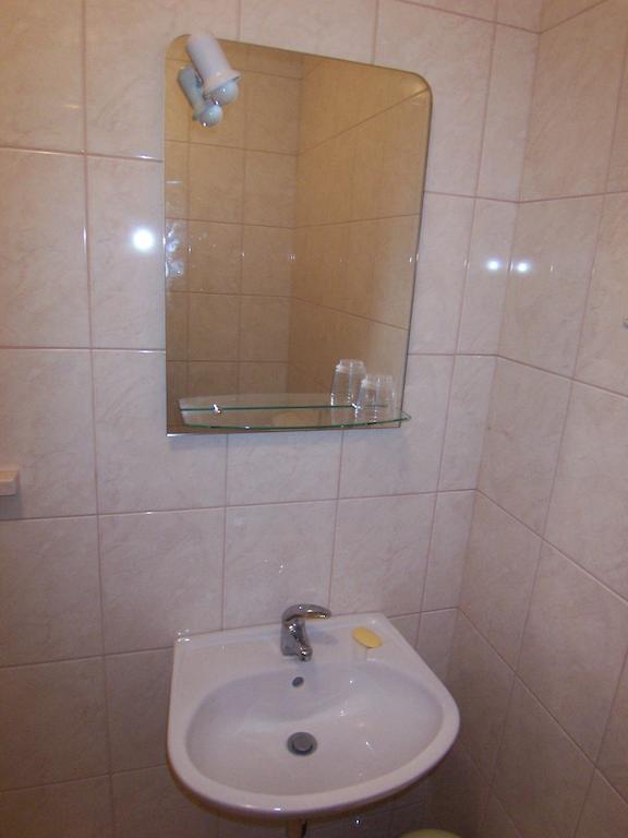 Apartments Croatia Brac Supetar Exterior photo